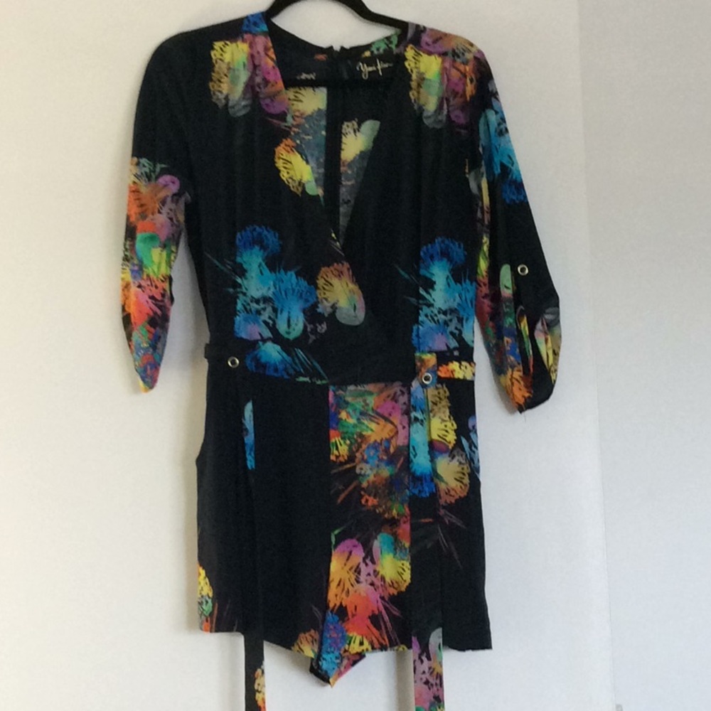 YANNI KIM LIKE NEW SHORTS ROMPER